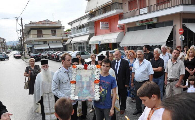 Θρησκευτικές και μουσικοχορευτικές εκδηλώσεις σε Φαρκαδόνα, Σερβωτά και Πετρόπορο Θρησκευτικές και μουσικοχορευτικές εκδηλώσεις σε Φαρκαδόνα, Σερβωτά και Πετρόπορο