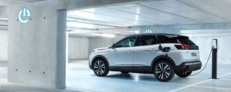 Παρουσίαση ηλεκτροκίνησης στην πλατεία Φαρκαδόνας