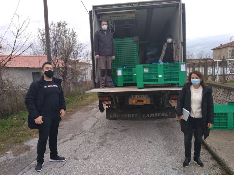 Άρχισε η διανομή προϊόντων στους δικαιούχους Ελάχιστου Εγγυημένου Εισοδήματος του Δήμου Φαρκαδόνας Άρχισε η διανομή προϊόντων στους δικαιούχους Ελάχιστου Εγγυημένου Εισοδήματος του Δήμου Φαρκαδόνας
