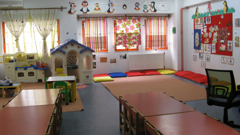 Υπογράφηκε η σύμβαση για τη δημιουργία του  Παιδικού Σταθμού Ταξιαρχών Υπογράφηκε η σύμβαση για τη δημιουργία του  Παιδικού Σταθμού Ταξιαρχών