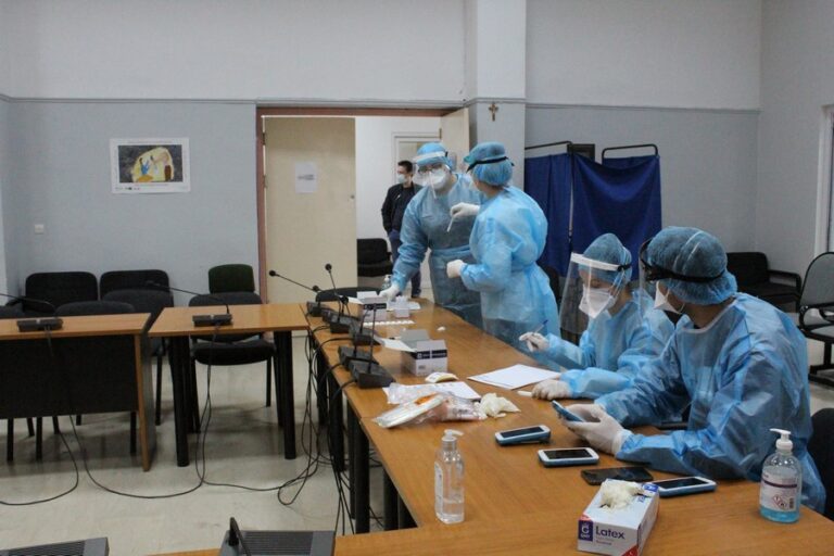Rapid tests στους εργαζομένους του Δήμου Φαρκαδόνας Rapid tests στους εργαζομένους του Δήμου Φαρκαδόνας