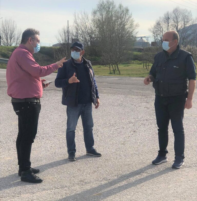 Τον Δήμο Φαρκαδόνας επισκέφθηκε ο Δήμαρχος Ωραιοκάστρου Τον Δήμο Φαρκαδόνας επισκέφθηκε ο Δήμαρχος Ωραιοκάστρου