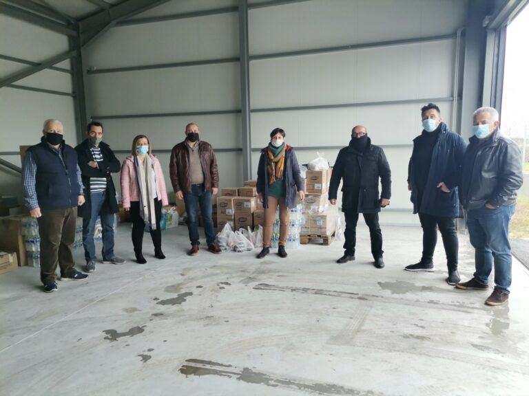 Έμπρακτη στήριξη στους πληγέντες από τον σεισμό του Δήμου Φαρκαδόνας η Ομοσπονδία Επαγγελματοβιοτεχνών Μαγνησίας Έμπρακτη στήριξη στους πληγέντες από τον σεισμό του Δήμου Φαρκαδόνας η Ομοσπονδία Επαγγελματοβιοτεχνών Μαγνησίας