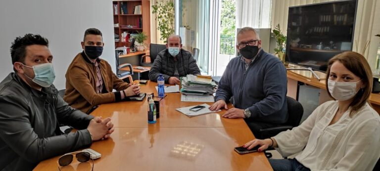 Υπογράφηκε η σύμβαση έργων αναμόρφωσης πλατειών και πολιτιστικής κληρονομιάς για τον Δήμο Φαρκαδόνας Υπογράφηκε η σύμβαση έργων αναμόρφωσης πλατειών και πολιτιστικής κληρονομιάς για τον Δήμο Φαρκαδόνας