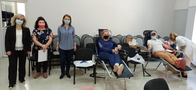 Εθελοντική Αιμοδοσία Στο Δήμο Φαρκαδόνας Εθελοντική Αιμοδοσία Στο Δήμο Φαρκαδόνας
